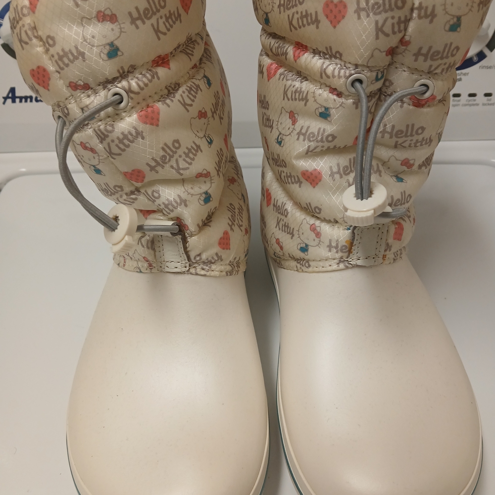 Crocs Hello Kitty RARE Boots - Picture 4 of 12